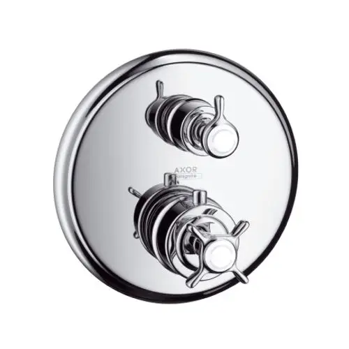 Thermostat mit zwei Kreuzgriffen und Absperrventil in Chrom. Produkt der Marke AXOR, installiert in einer runden Wandplatte.